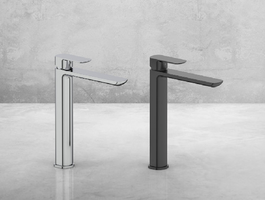 現代製の銅製の滝 高層盆水槽 ホット&amp;コールド バスルーム用調節可能